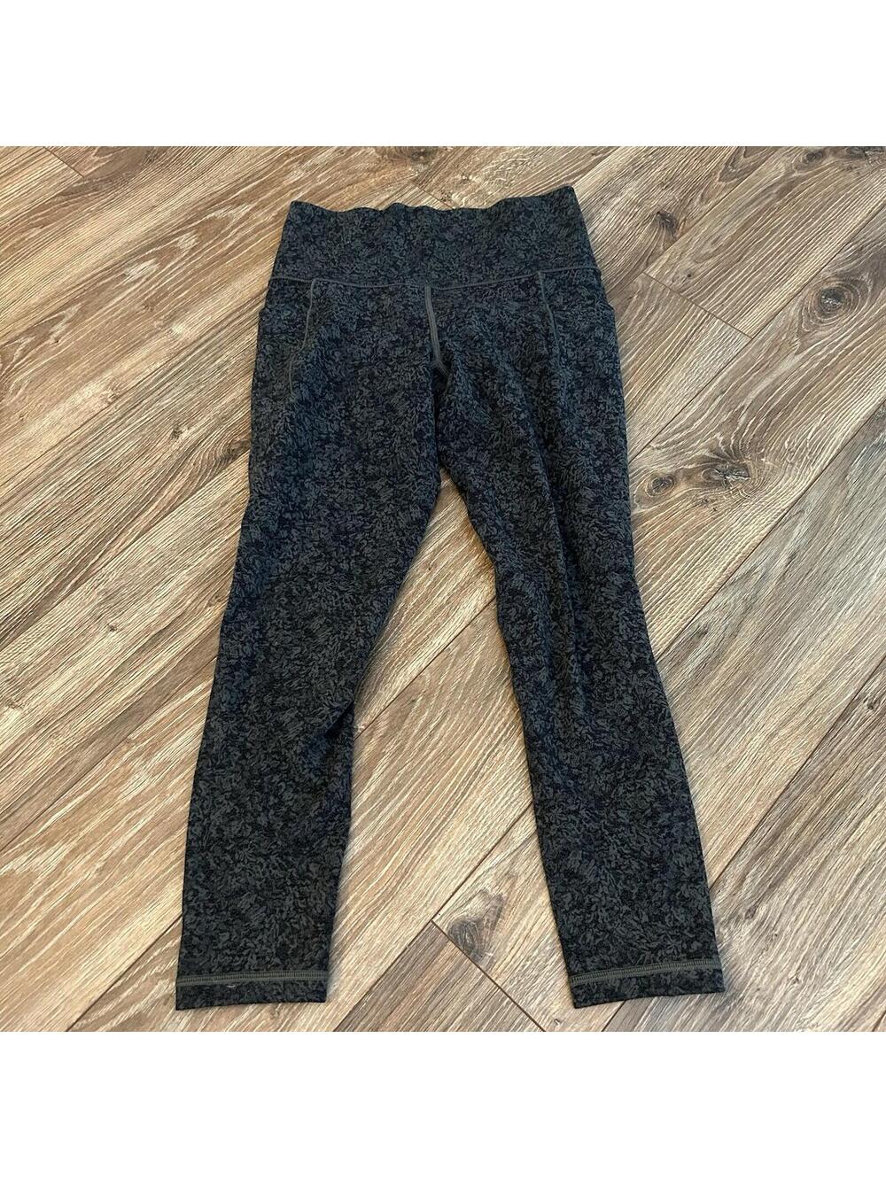 Athleta Salutation Stash Pocket II 7/8 Tight Green Floral Women's Size XS